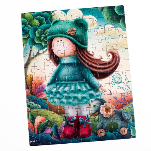 Puzzle De.tail «Little doll with a horse»