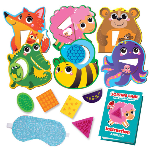 Sorting game with wooden figures "Animals"